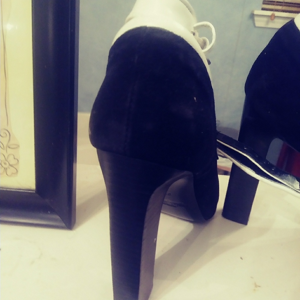 Barely worn,  Rachel Roy Spectators - Picture 3 of 4